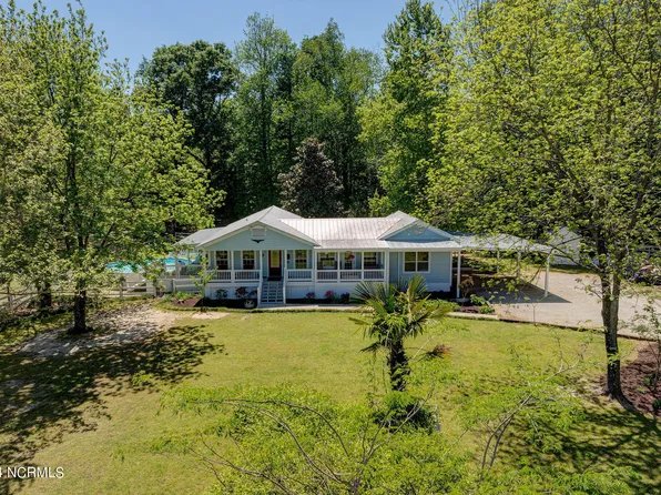 242 Fox Hollow Road, Willard, NC 28478