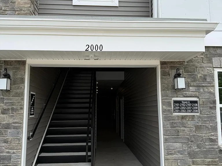 2201 Prince Hall Dr — Photo 2