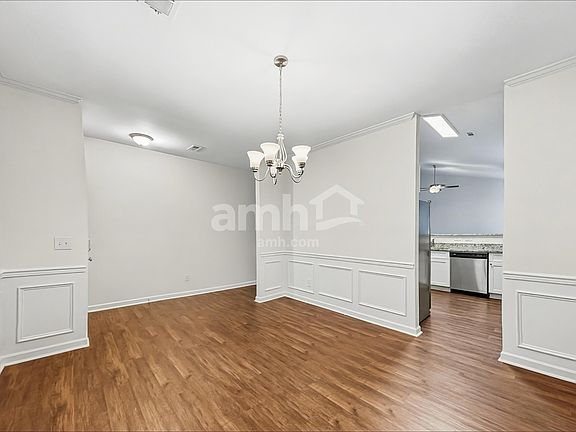 5th image of 929 Redland Dr
