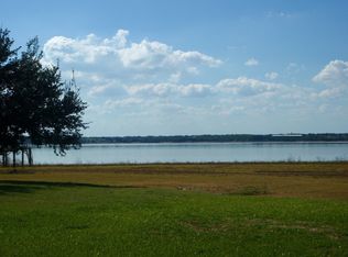 135 Harbor Cir, Mathis, TX 78368