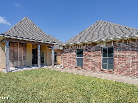 5th image of 306 Old Heritage Ln