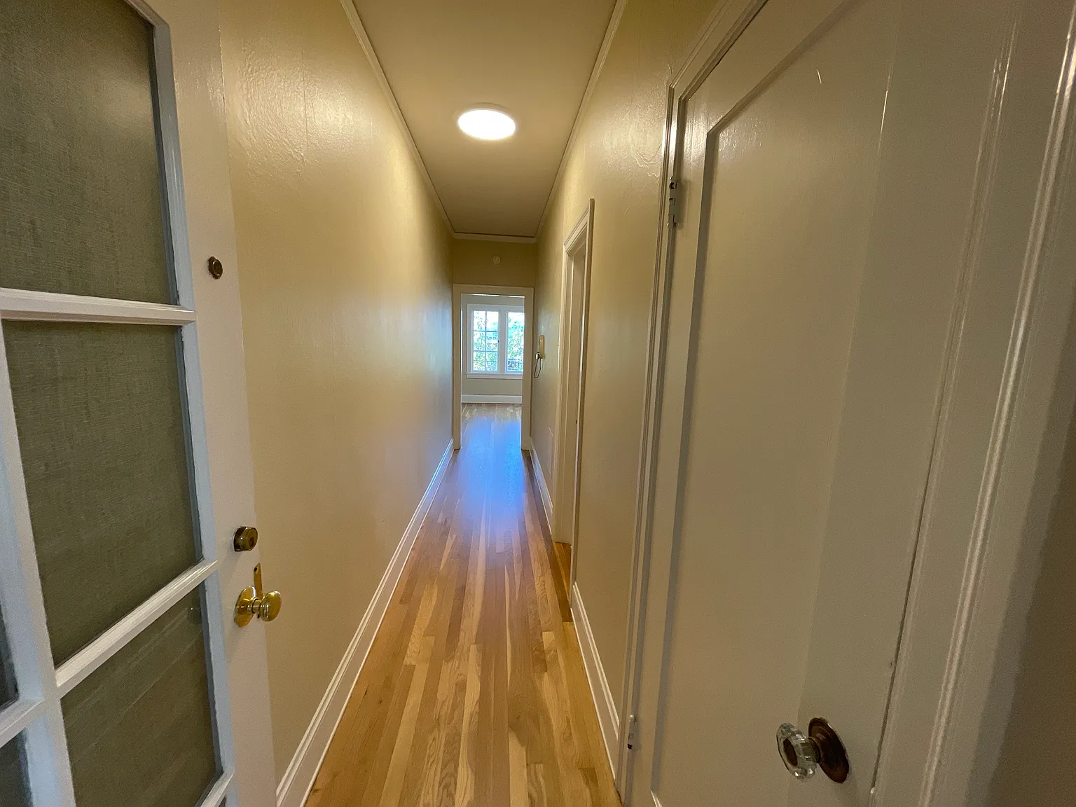 Studio, 550 sqft, $1,795 — Photo 2
