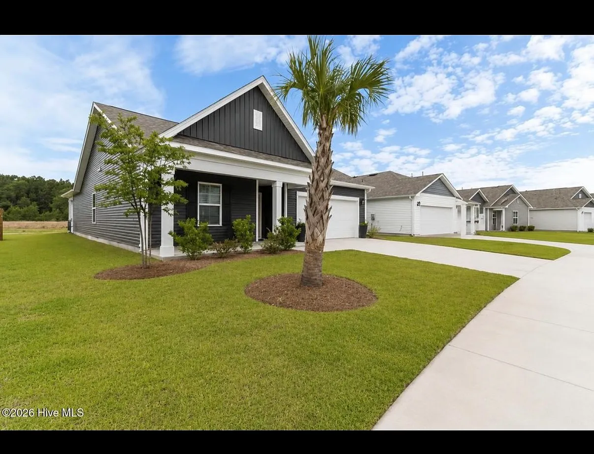 4 bed, 1774 sqft, $2,300 — Photo 1