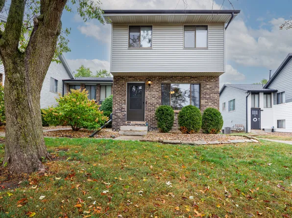 107 N Orr Dr APT F, Normal, IL 61761