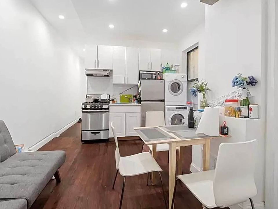 1st image of 24 Saint Marks Pl APT 16