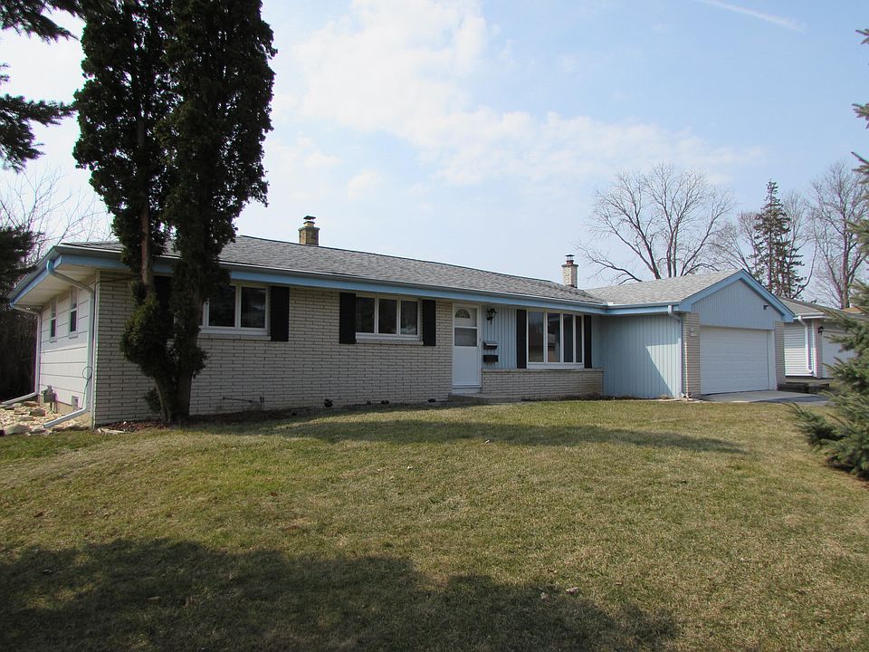 1st image of N91W17529 Saint Regis Dr