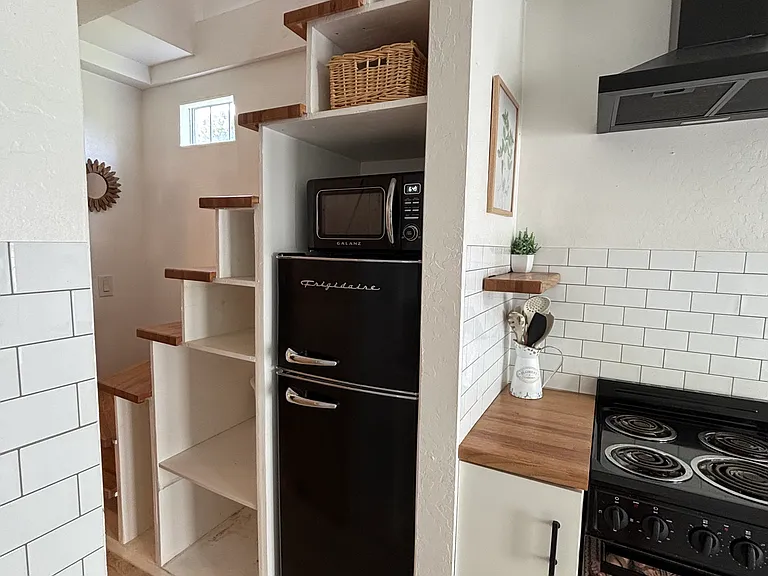 3320 W Orangewood Ave #1 — Photo 16