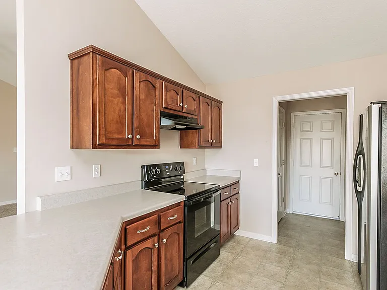 8181 Martin Dr — Photo 5