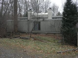 65 Newtown Tpke, Weston, CT 06883