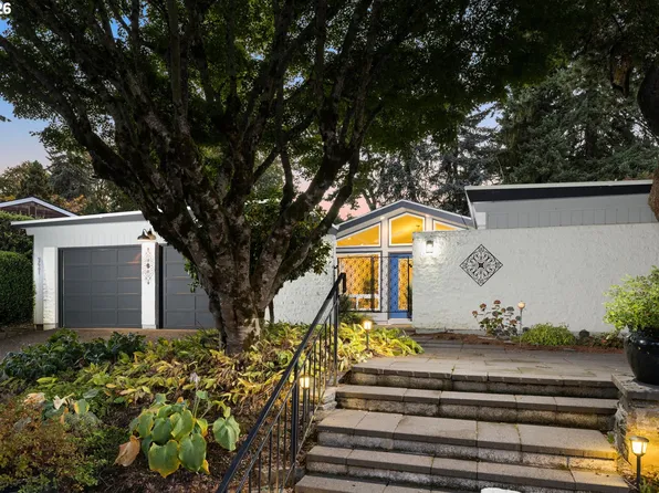 2641 SW Ridge Dr, Portland, OR 97219