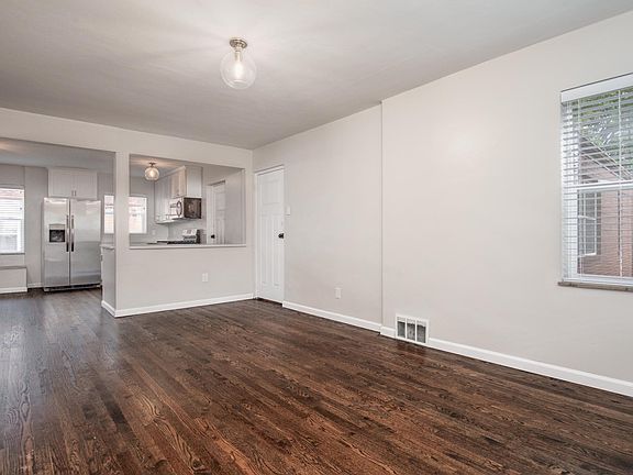 5th image of 5842 Sunshine Dr #2