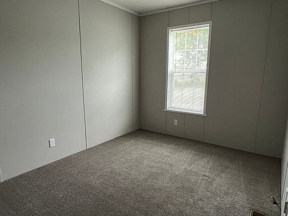 3rd image of 5185 Tokay Dr #87