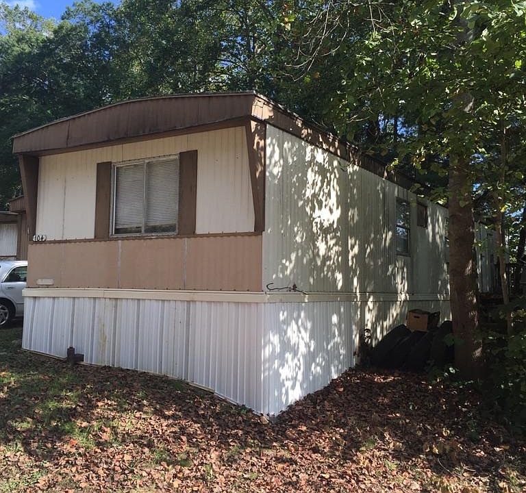 1st image of 104 Sante Cir #104