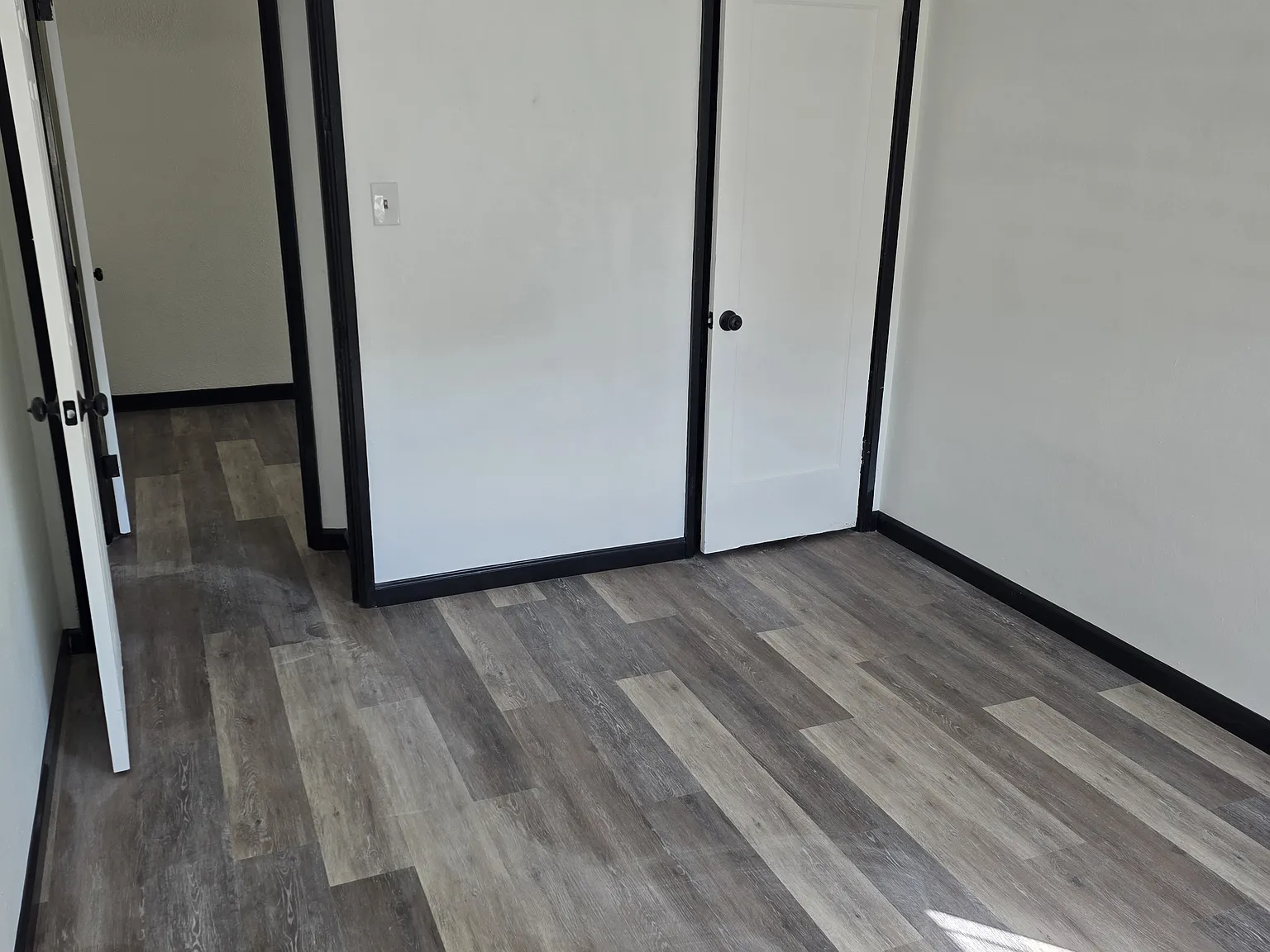 2 bed, $1,150 — Photo 2