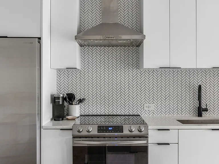 2500 Longview St #202 — Photo 6
