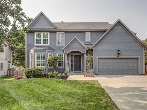 15645 W 154th St, Olathe, KS 66062