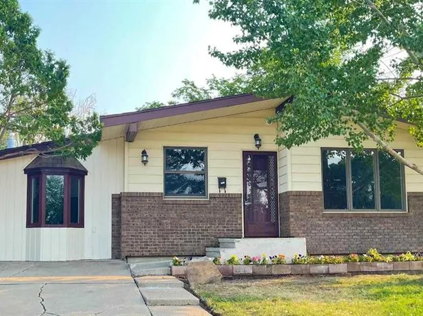 1919 19th Ave S, Lethbridge, AB T1K 1E3