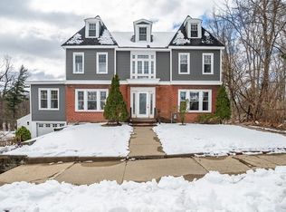 186 Belvidere St, Springfield, MA 01108