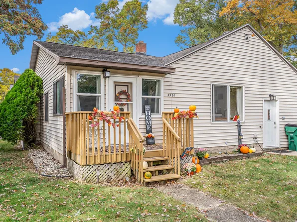 3561 Hiawatha Dr, Muskegon, MI 49441