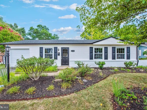 635 W Church Rd, Sterling, VA 20164
