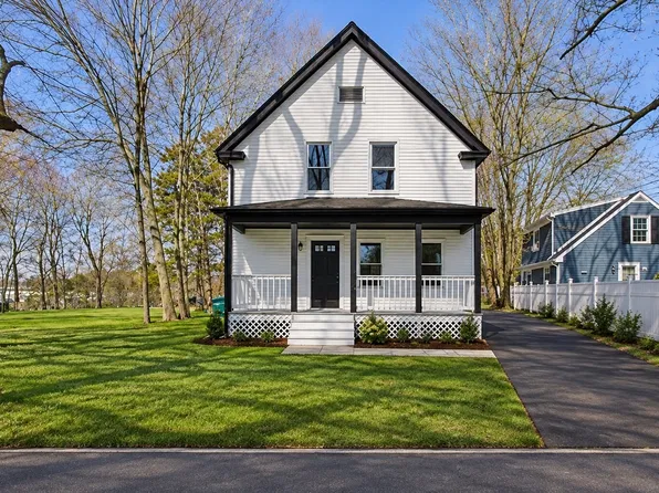 12 Sherman St, Attleboro, MA 02703