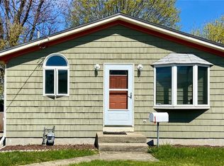 1 Hunter Ave, Johnston, RI 02919