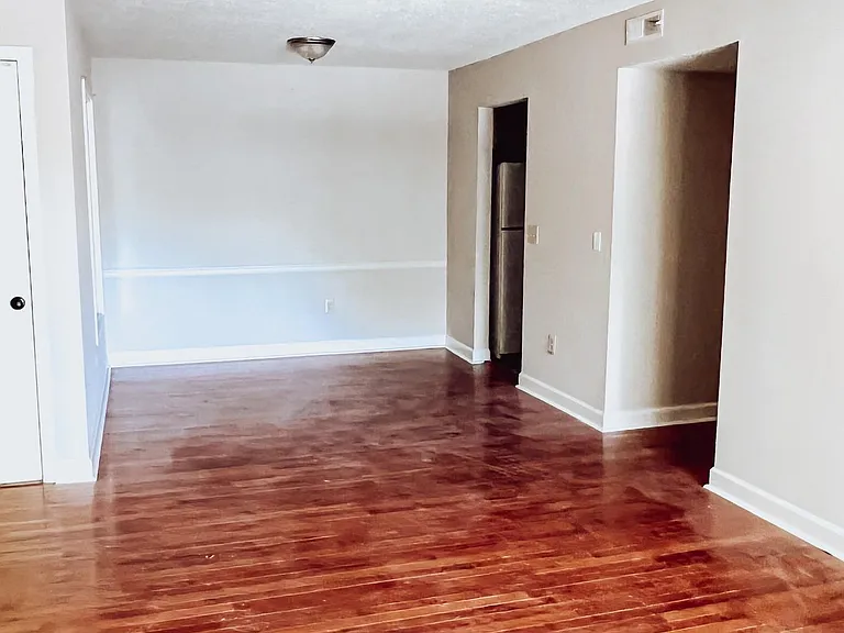 1744 N Hamilton St #B — Photo 12