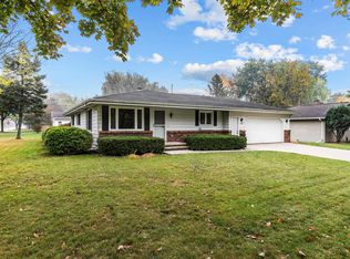 1600 S Seminole Rd, Appleton, WI 54914