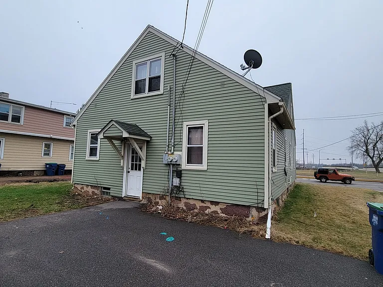 803 Grand Ave — Photo 25