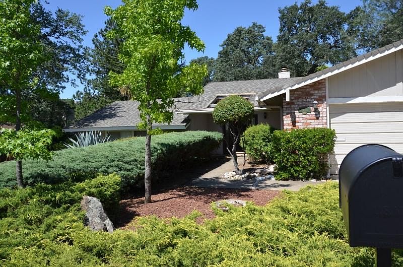1st image of 2854 Stephens Ln