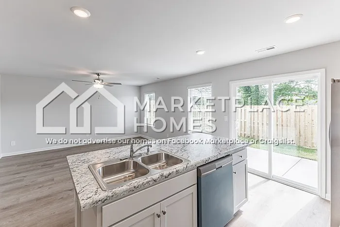 4127 Hudson Rd — Photo 8
