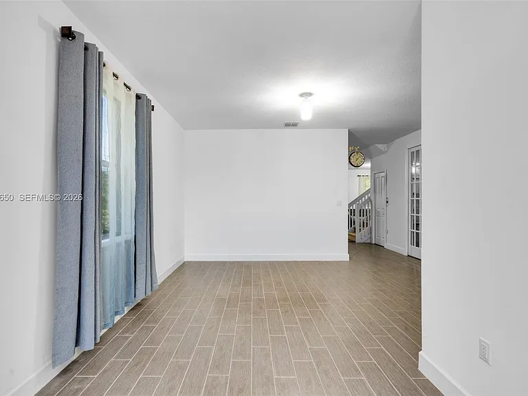 5113 NW 52nd St — Photo 7