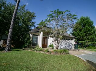 84117 Lola Dr, Diamondhead, MS 39525