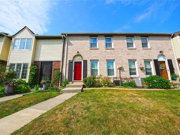 176 Stepping Stone Ln, Orchard Park, NY 14127