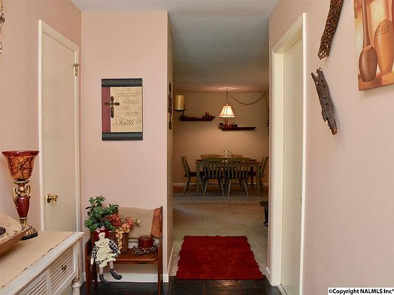 5th image of 2012 Wrenwood Dr SE
