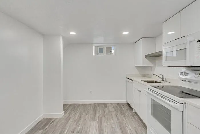235 N 800 E — Photo 9