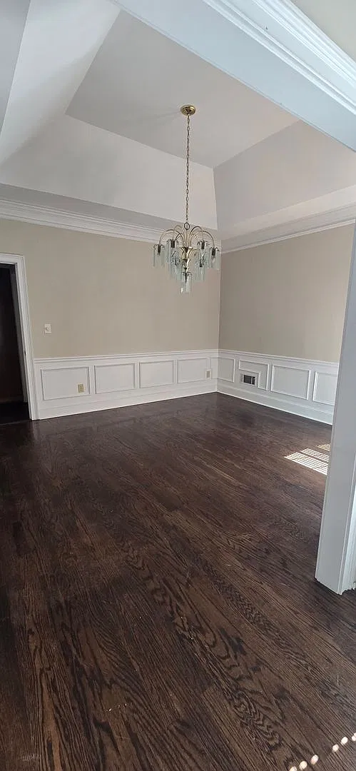 Four-Sided Brick Ranch in Johns Creek! — Photo 4