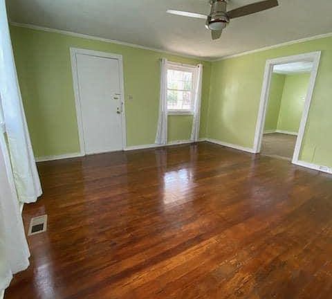 5th image of 97 Stokesland Ave
