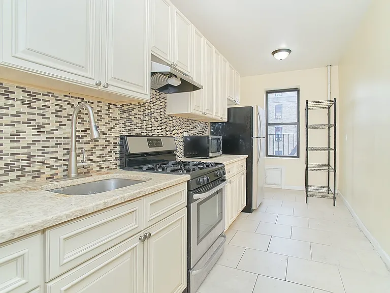 615 W 183rd St #3 — Photo 13