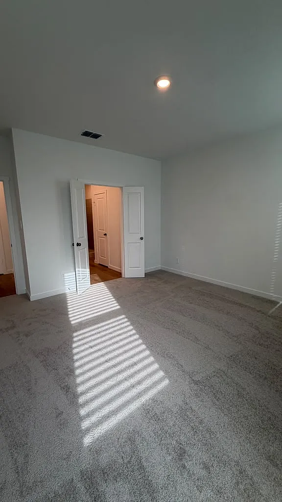 2222 Jennio Dr — Photo 2