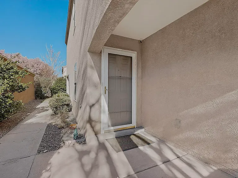 Building Photo - 471 Little Wings Loop SW