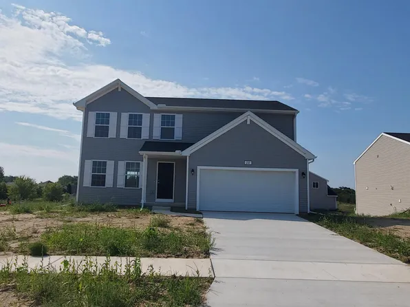 237 Jacata Dr, Kent City, MI 49330
