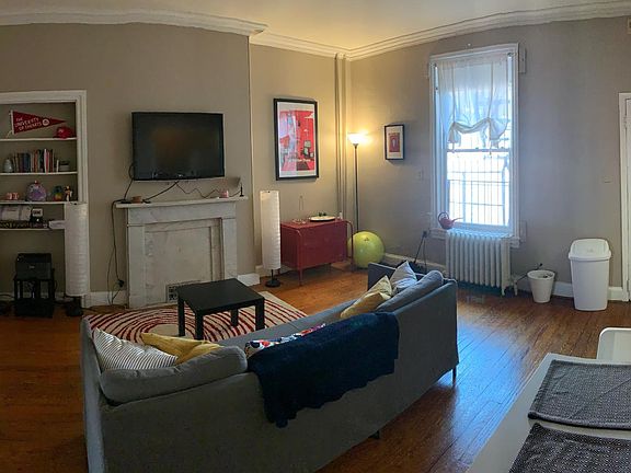 2nd image of 1536 Pine St #3F