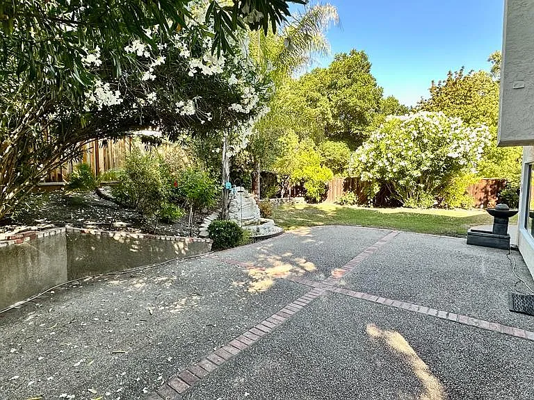 825 Feather River St — Photo 41
