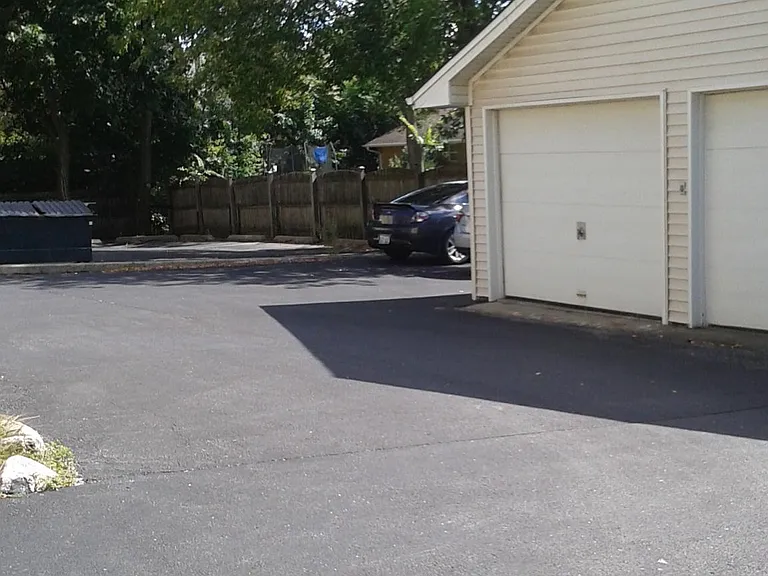 237 W Slade St #1 — Photo 3