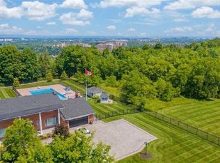 10 Azalea Ct, Hamilton, ON