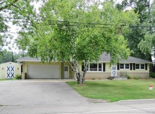 3305 E Newberry St, Appleton, WI 54915