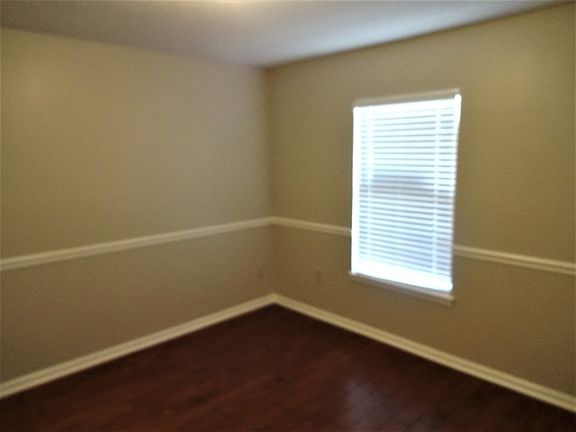 2nd image of 304 N Elverton Pl