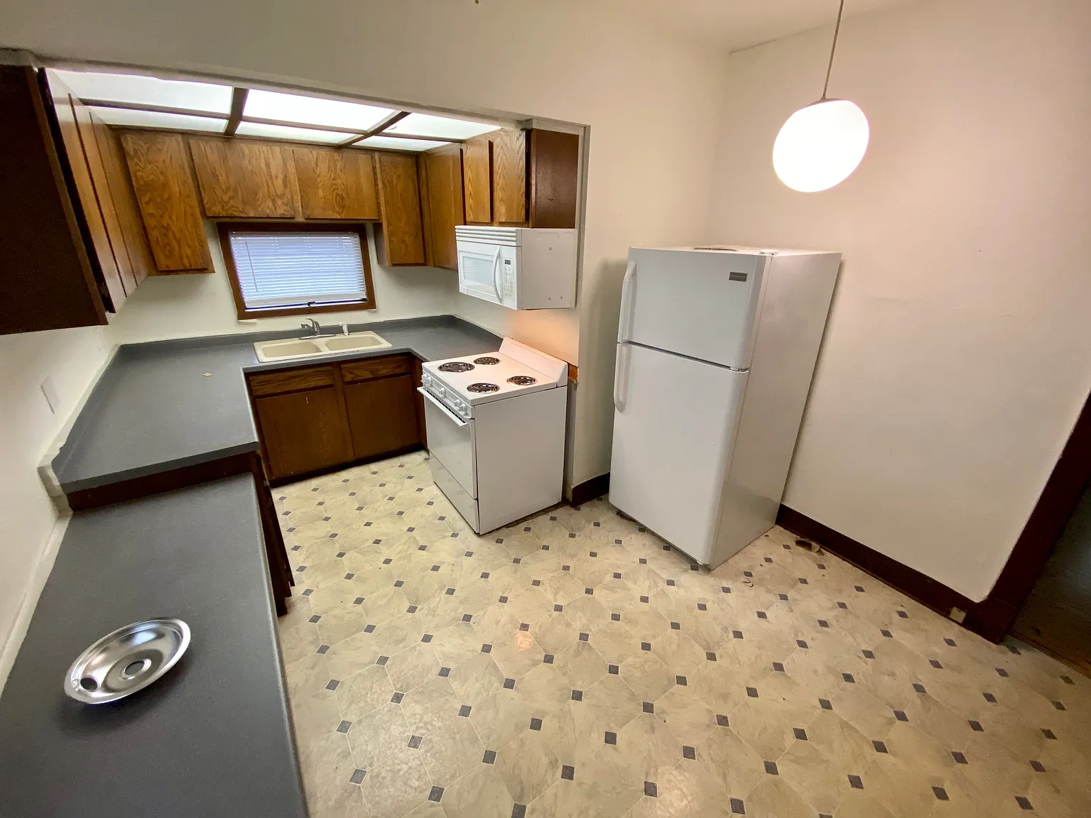 5 bed, $3,000 — Photo 4