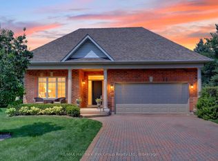 26 Hagen Holw #201, Whitchurch Stouffville, ON L4A1N3